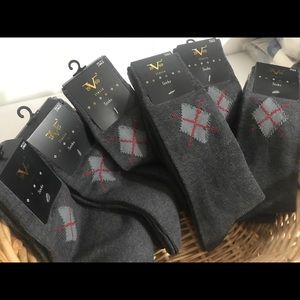 19V69 MENS 6 PAIRS DRESS SOCKS